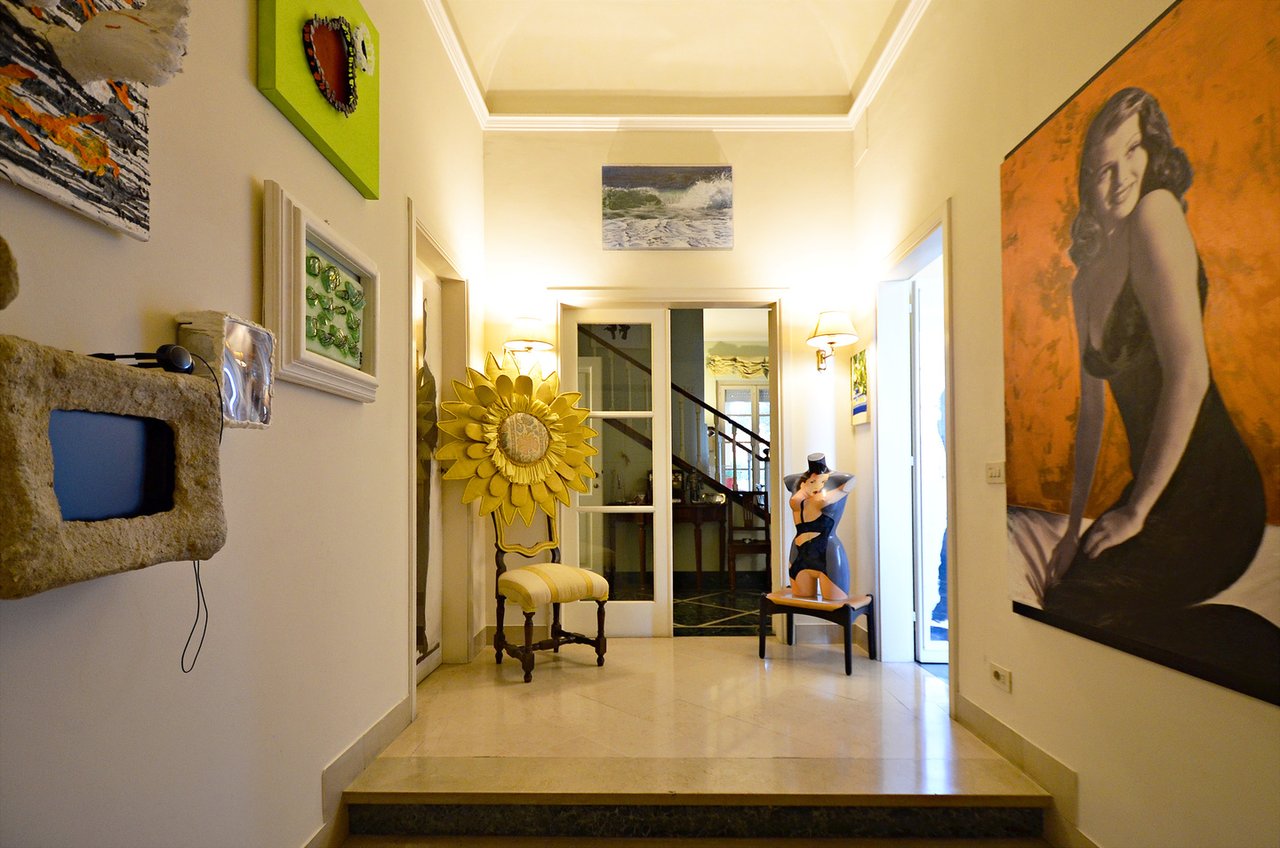 Villa Viareggio With A Sea View