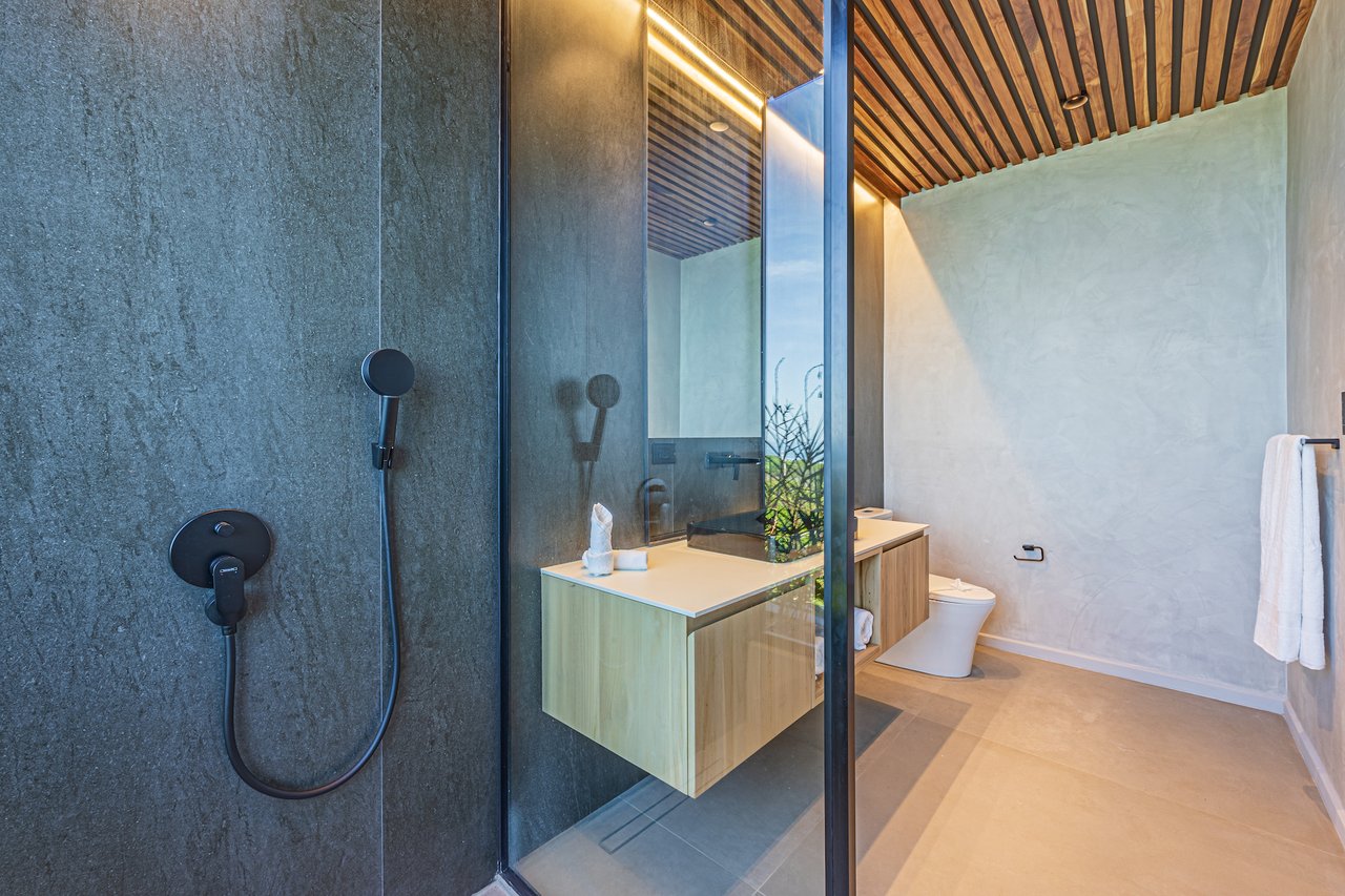 Cascada de Luz - A Magnificent Luxury Home Above the Surf Waves