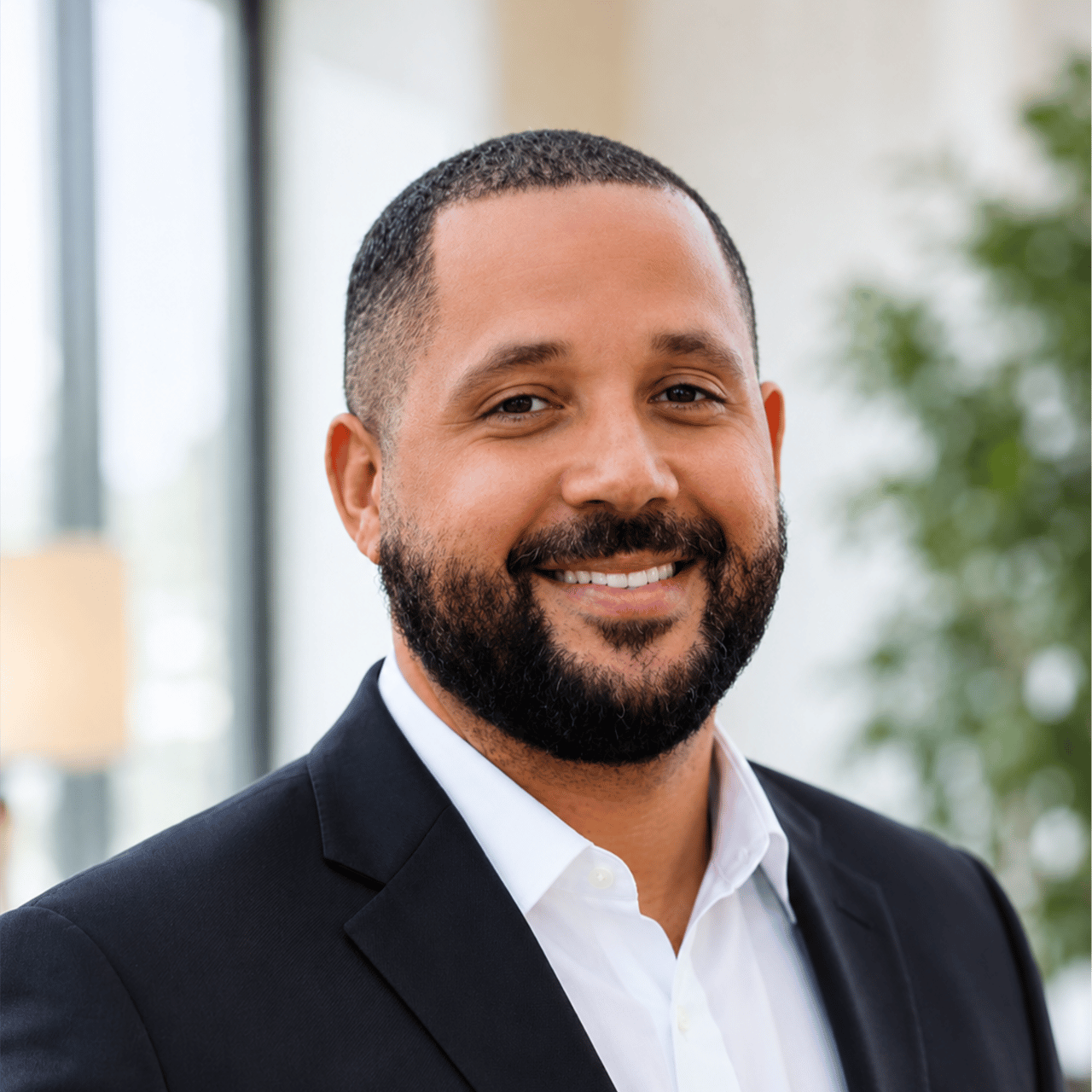 Jordan Green Ojai, CA Real Estate Agent Headshot