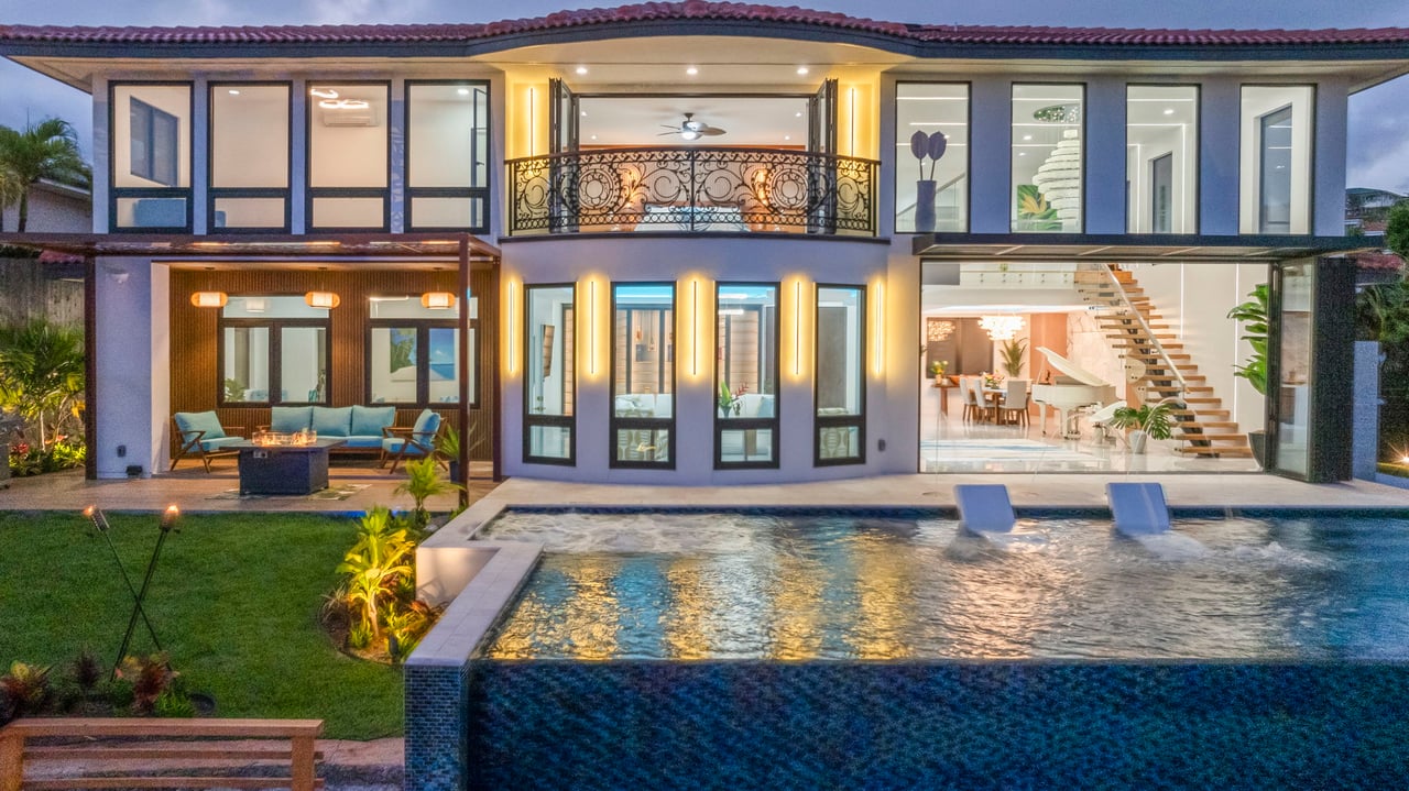 123 Waihili Place