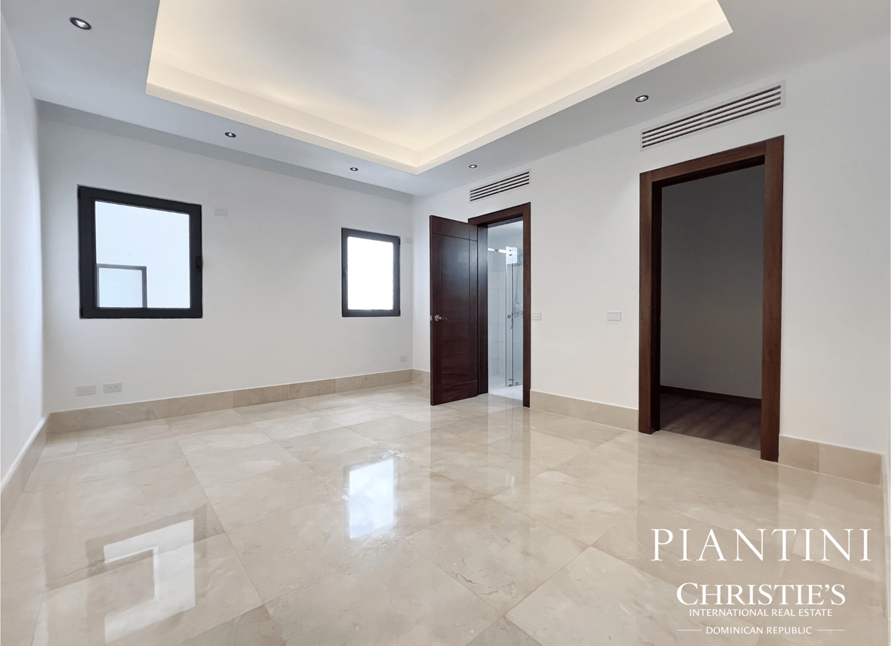 Modern Luxe, Santo Domingo