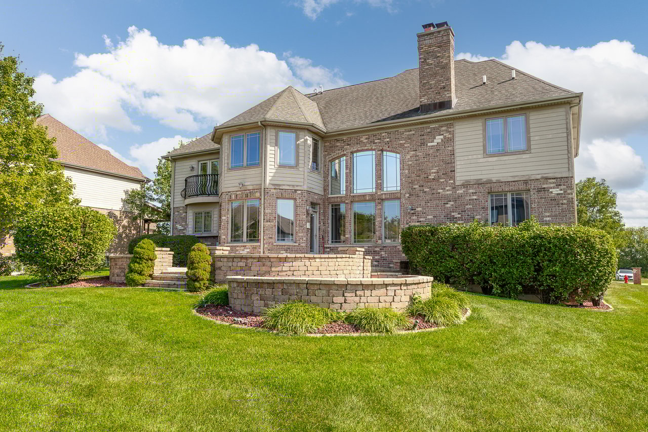 8964 Port Washington Dr, Frankfort
