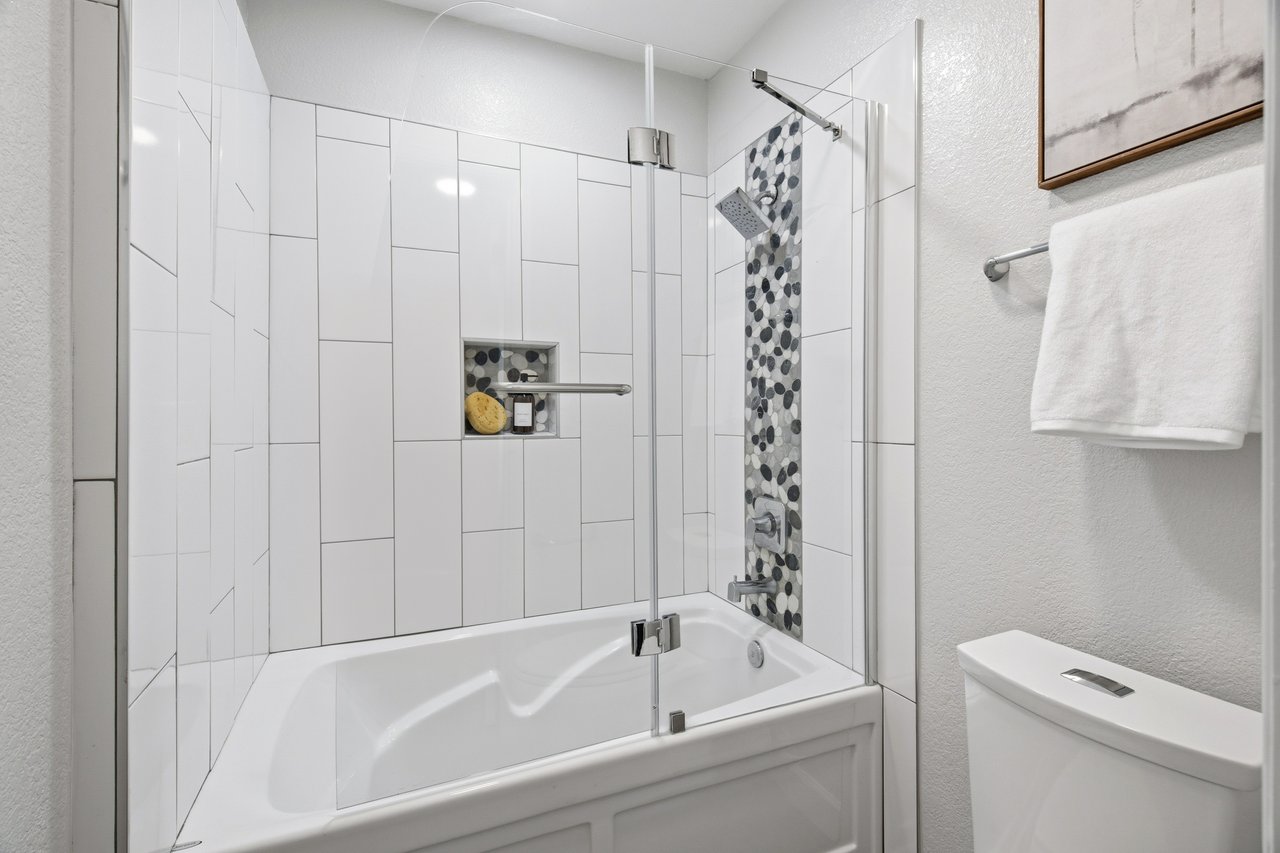 929 East El Camino Real 317E