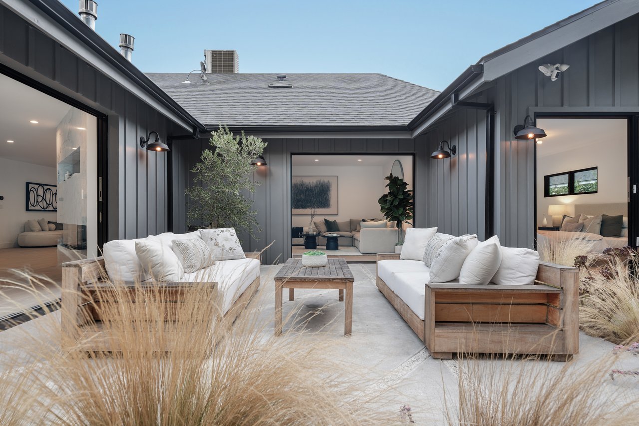 3721 Woodcliff Avenue, Sherman Oaks