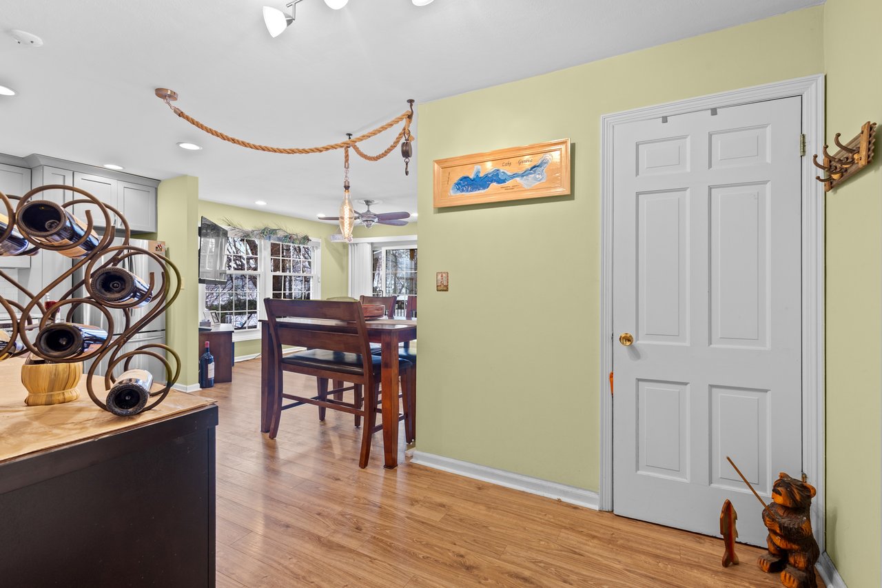 1305 W. Main St. Unit 202 Lake Geneva, WI 53147