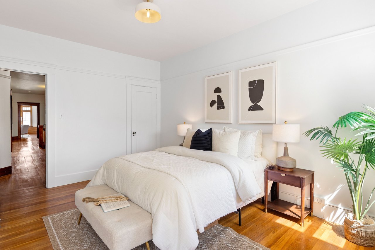 Richmond Duplex with Income Potential