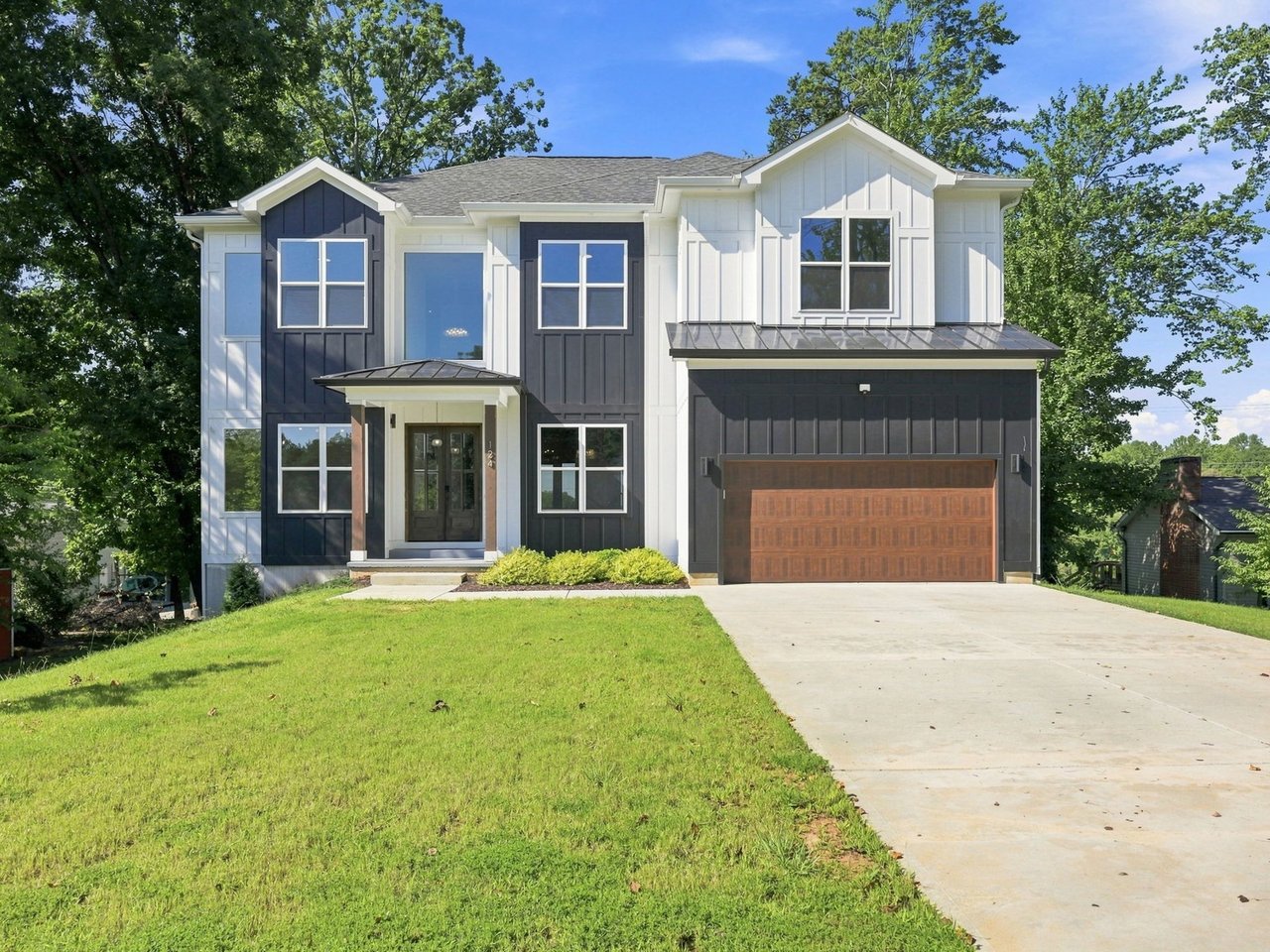 124 Clipper Ln