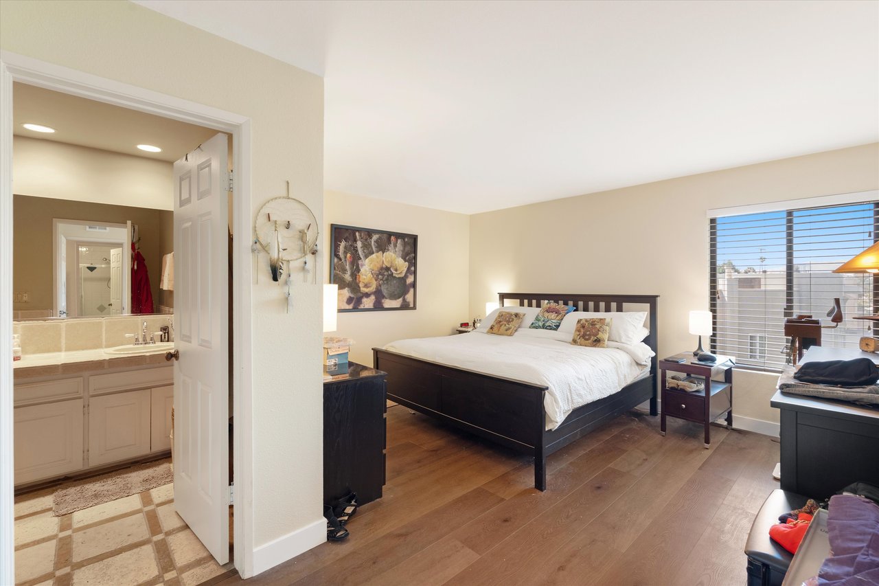 12321 Ocean Park Blvd #17
