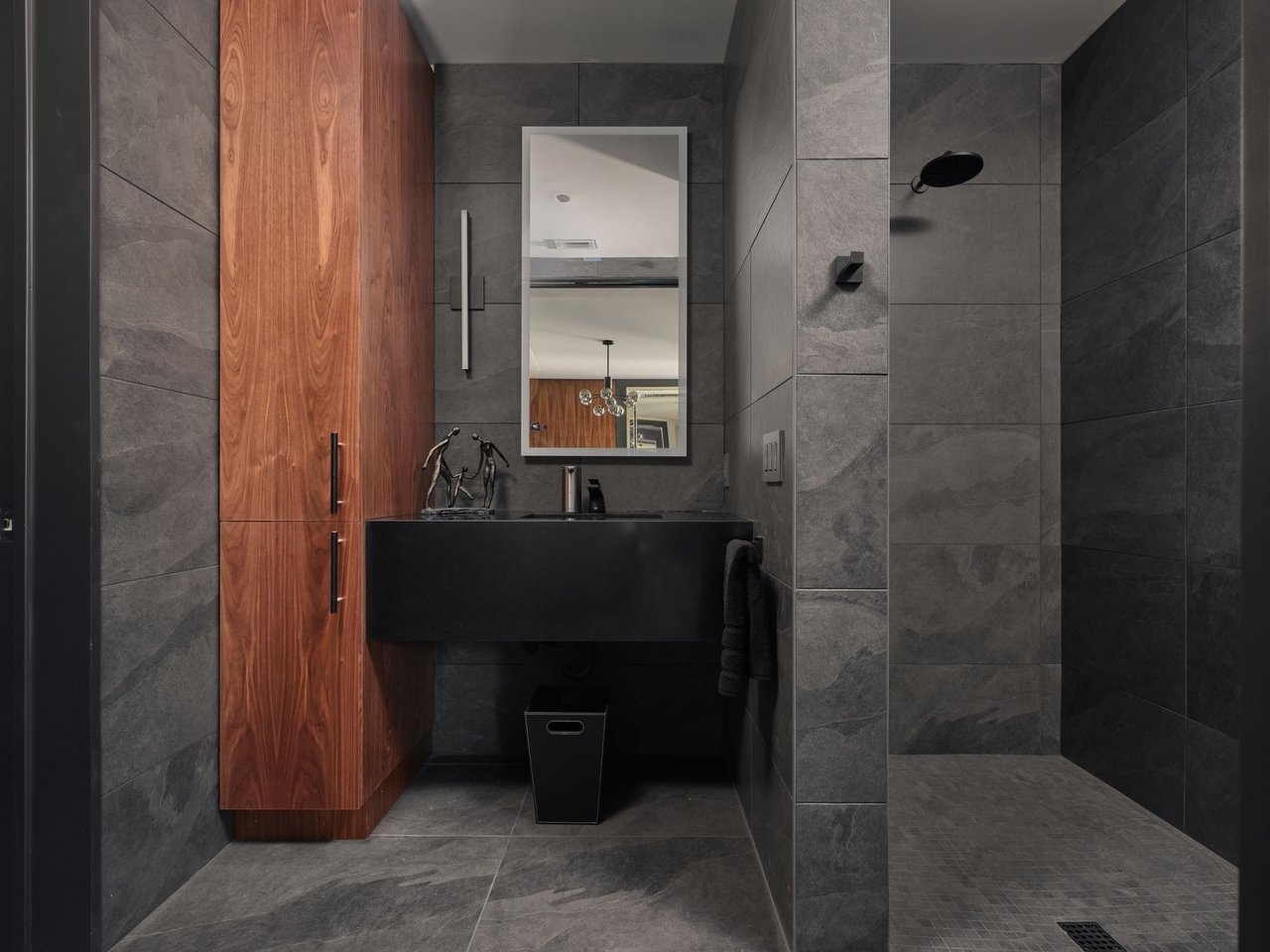 The Contemporary Amarra Estate | One of One 