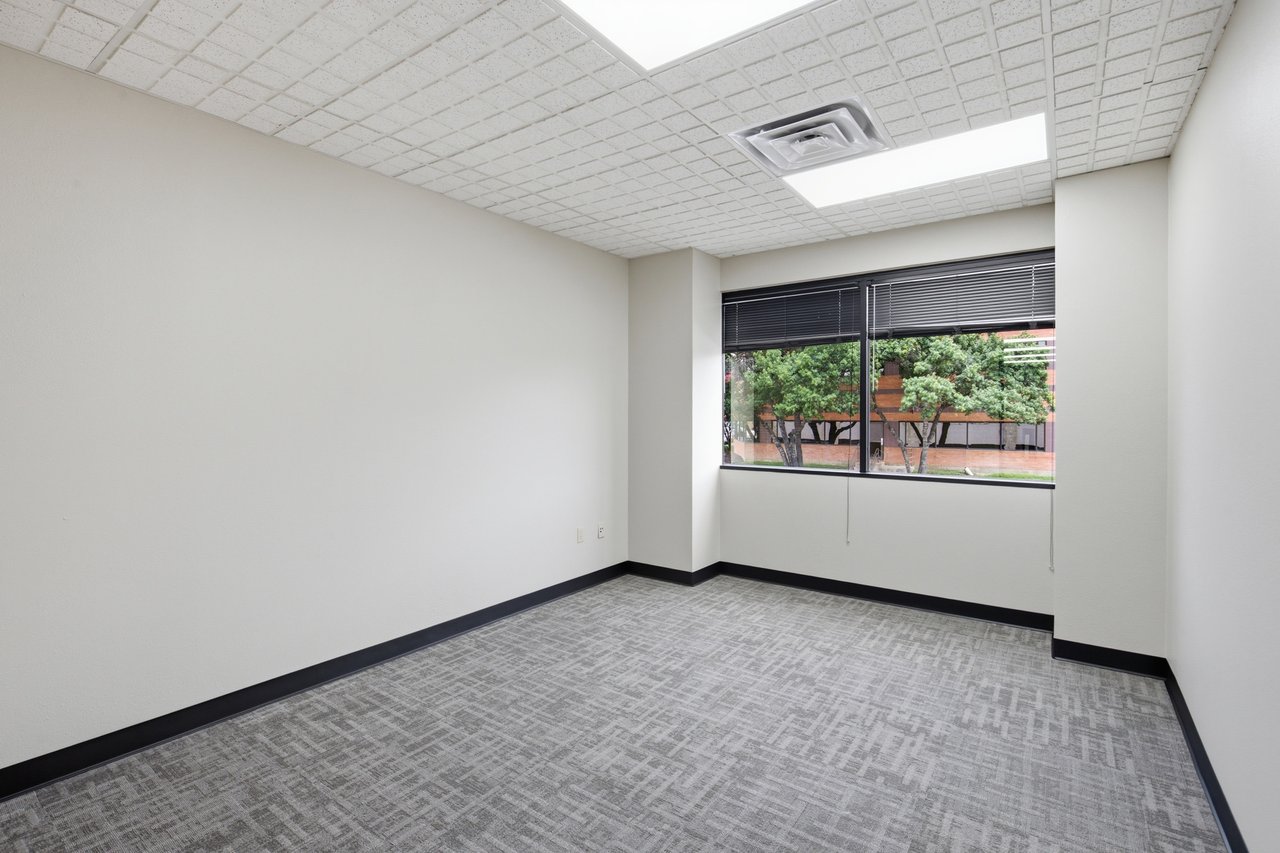 Independence Plaza I & II | Move-in Ready Spec Suites | For Lease