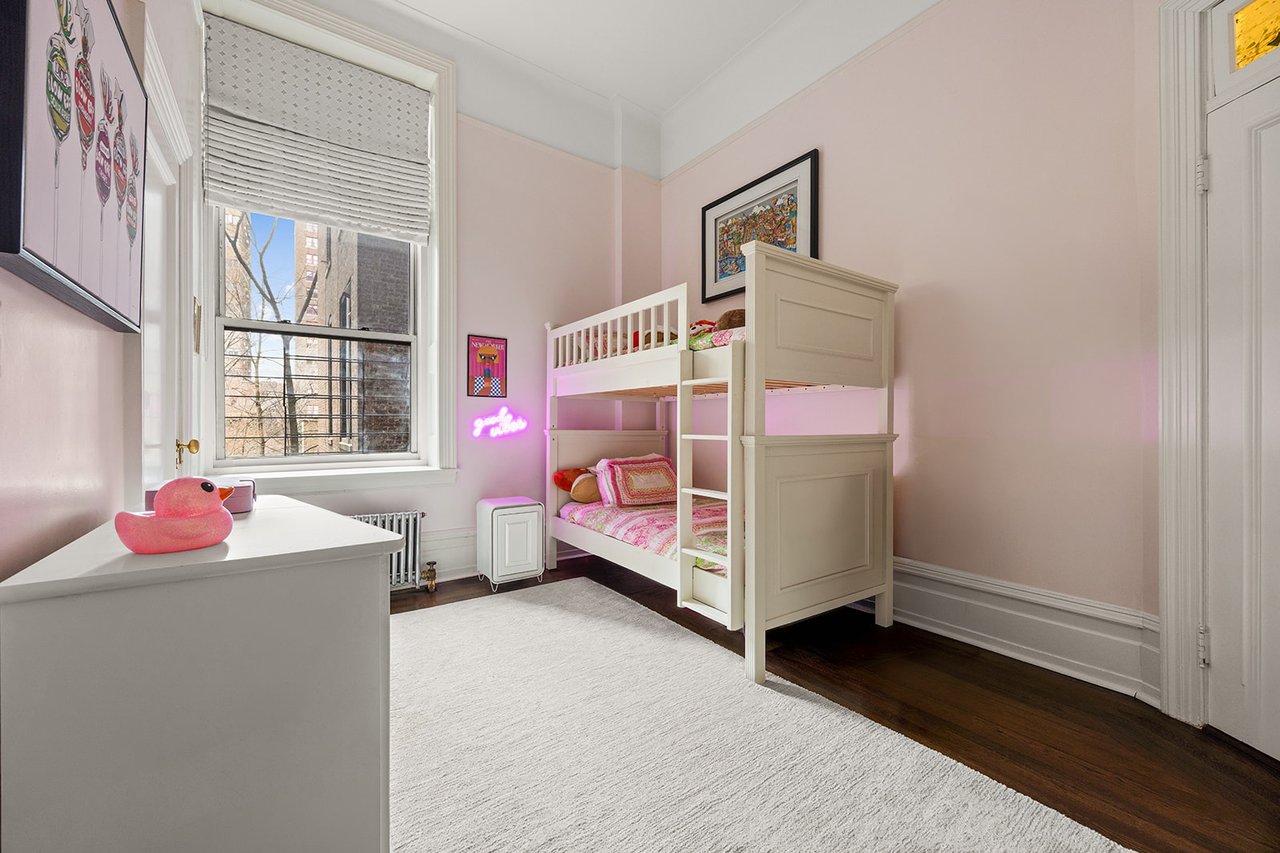 895 West End Avenue Unit 1B