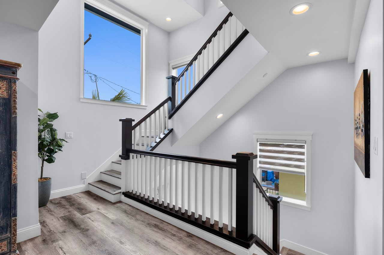 236 N Juanita Avenue A