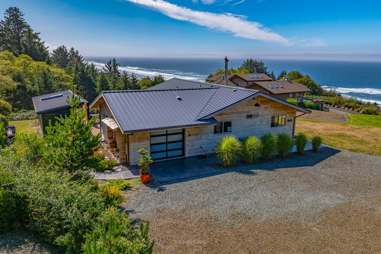 Neahkahnie Modern