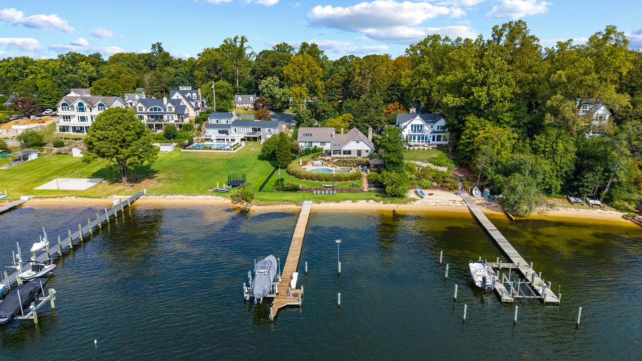 OFF MARKET RECORD SETTING SALE | LINSTEAD ON THE SEVERN WATERFRONT