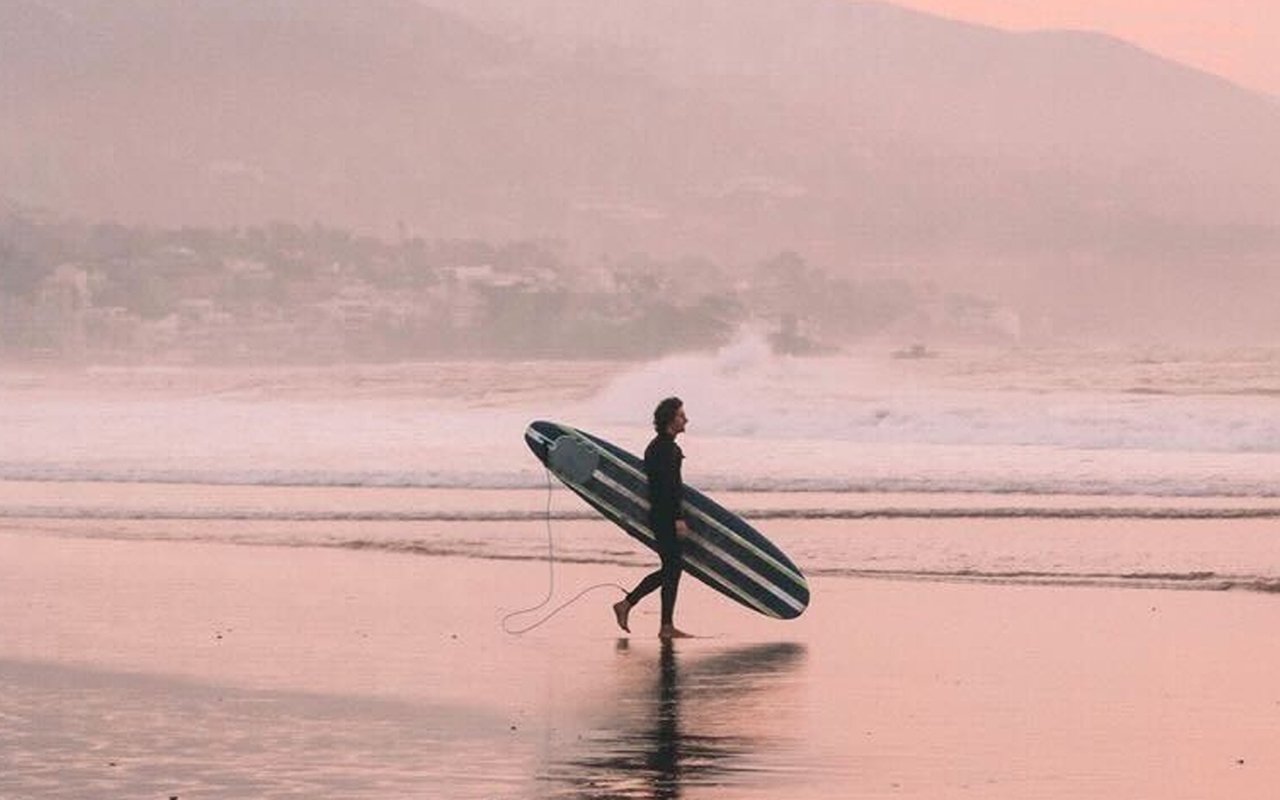 Top 5 Surfing Spots in Malibu