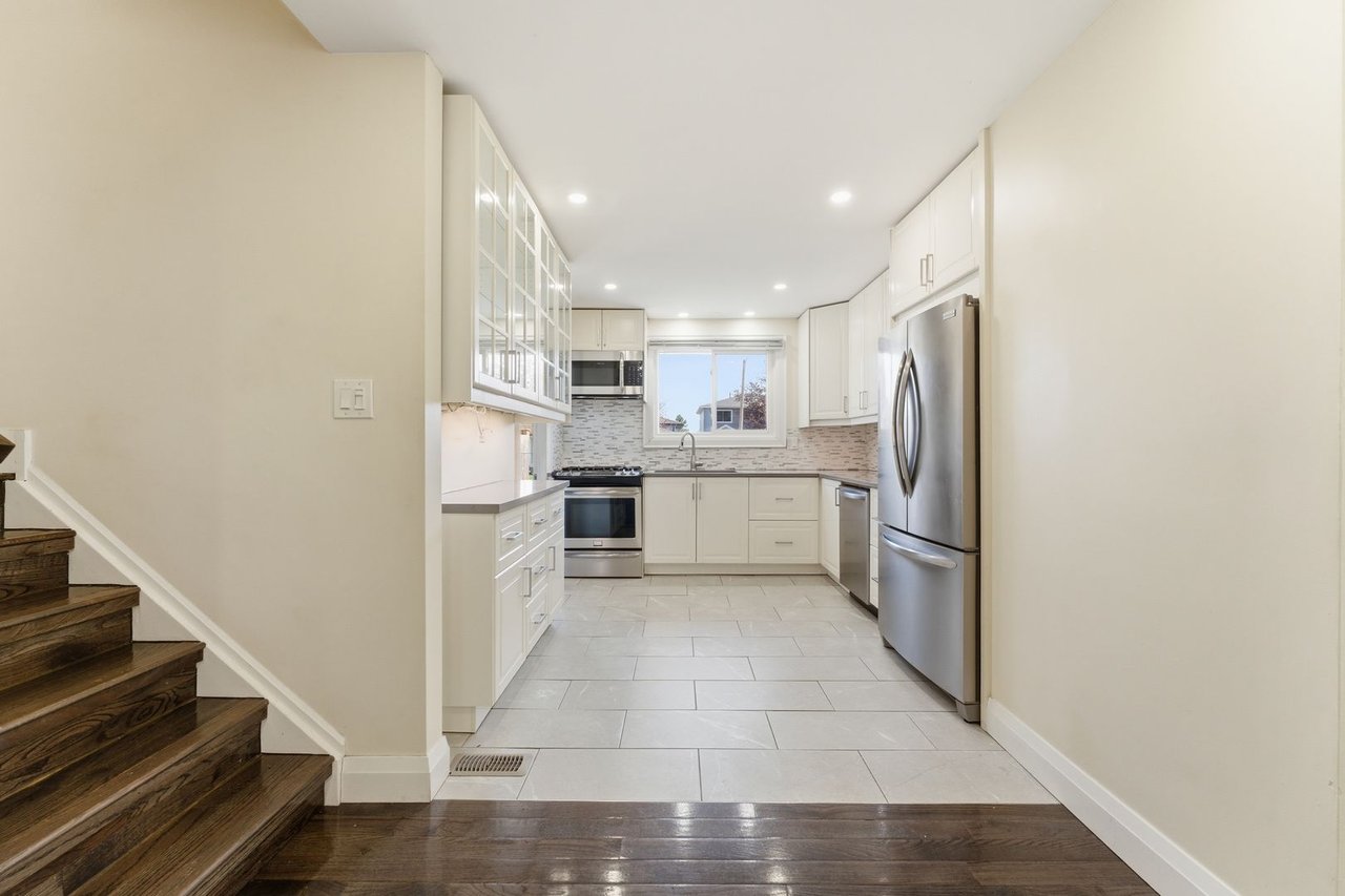 2362 Greenbank Tr