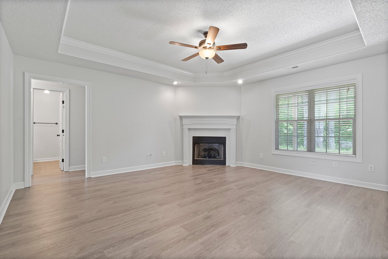 Brand New Listing In Harvest!!