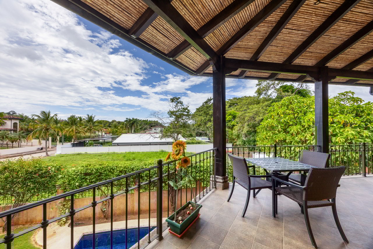 Casa de Vida, Altos de Flamingo | Mediterranean-Style Villa with Pool & Guest House Near Playa Flamingo