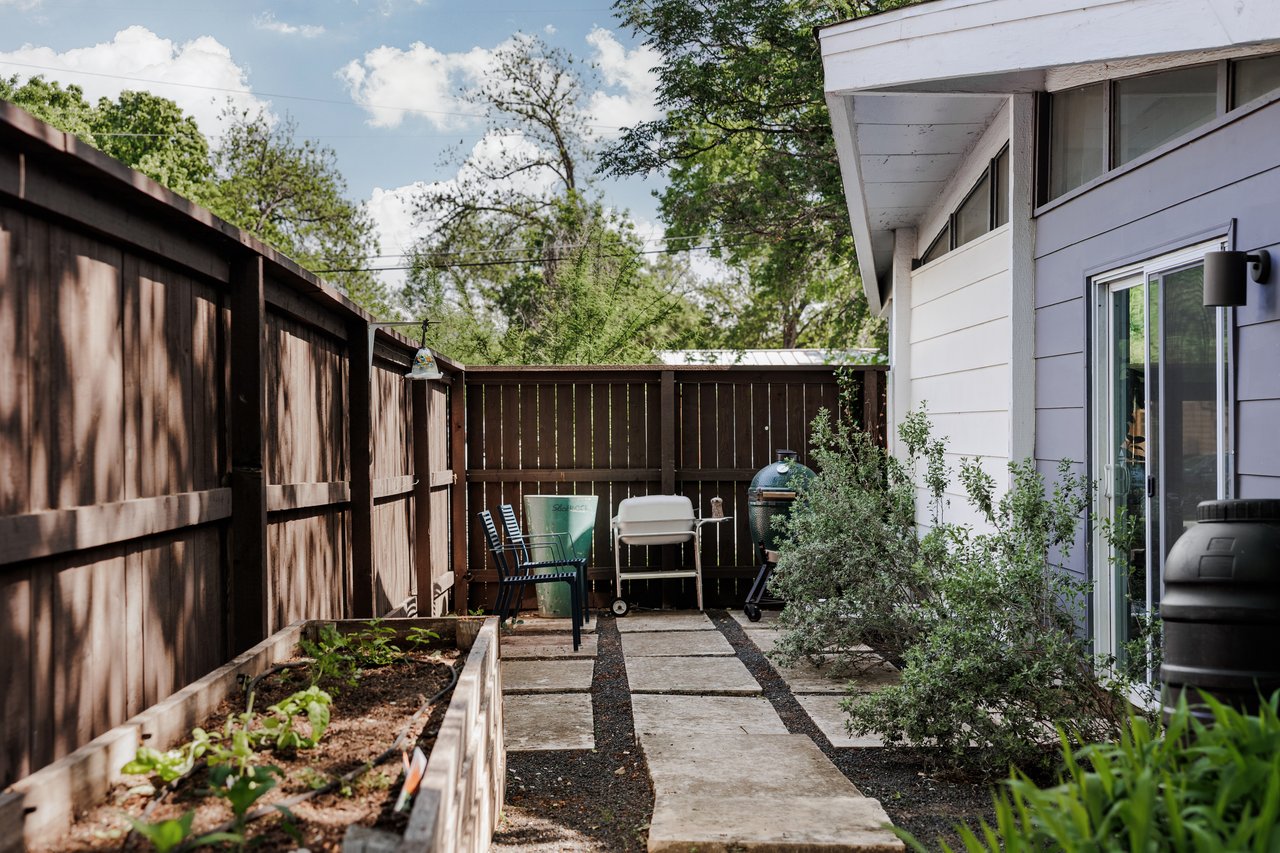 2809 W 50th St.