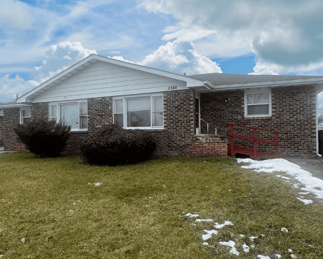 5586 Tulip Avenue | Portage, Indiana