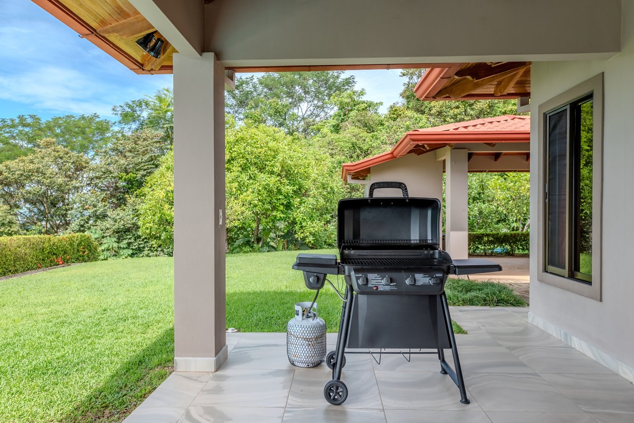 Casa Jean, Window of the Soul 