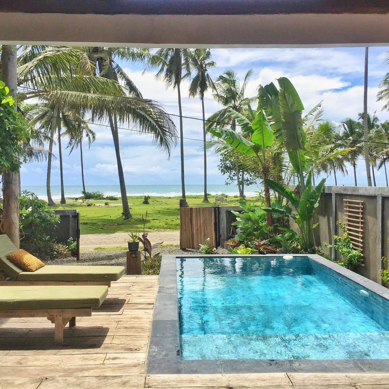 Villa Santai Mandiri Beach Surf Resort for Sale