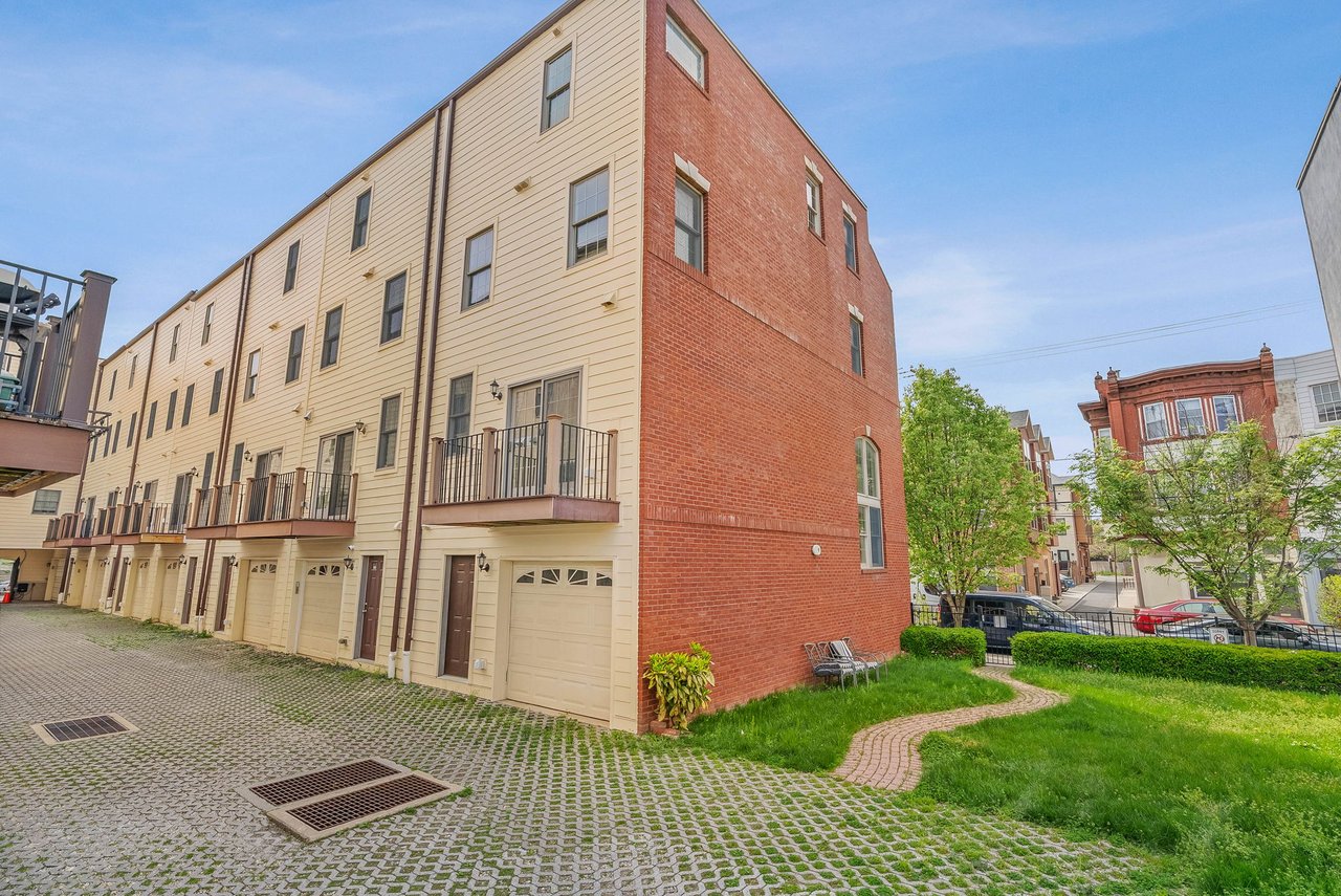 1015 N 3rd St #H, Philadelphia, PA 19123