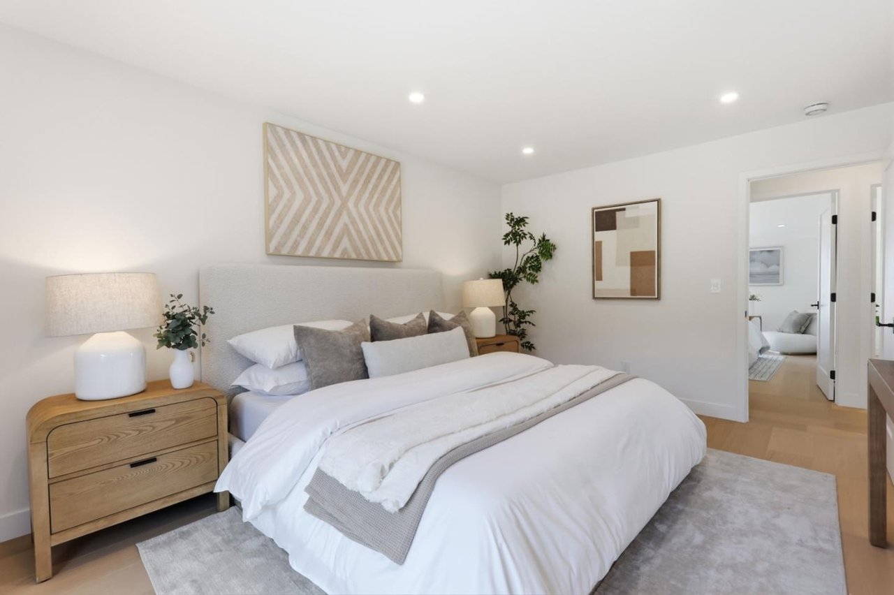 1041 Crestview Drive