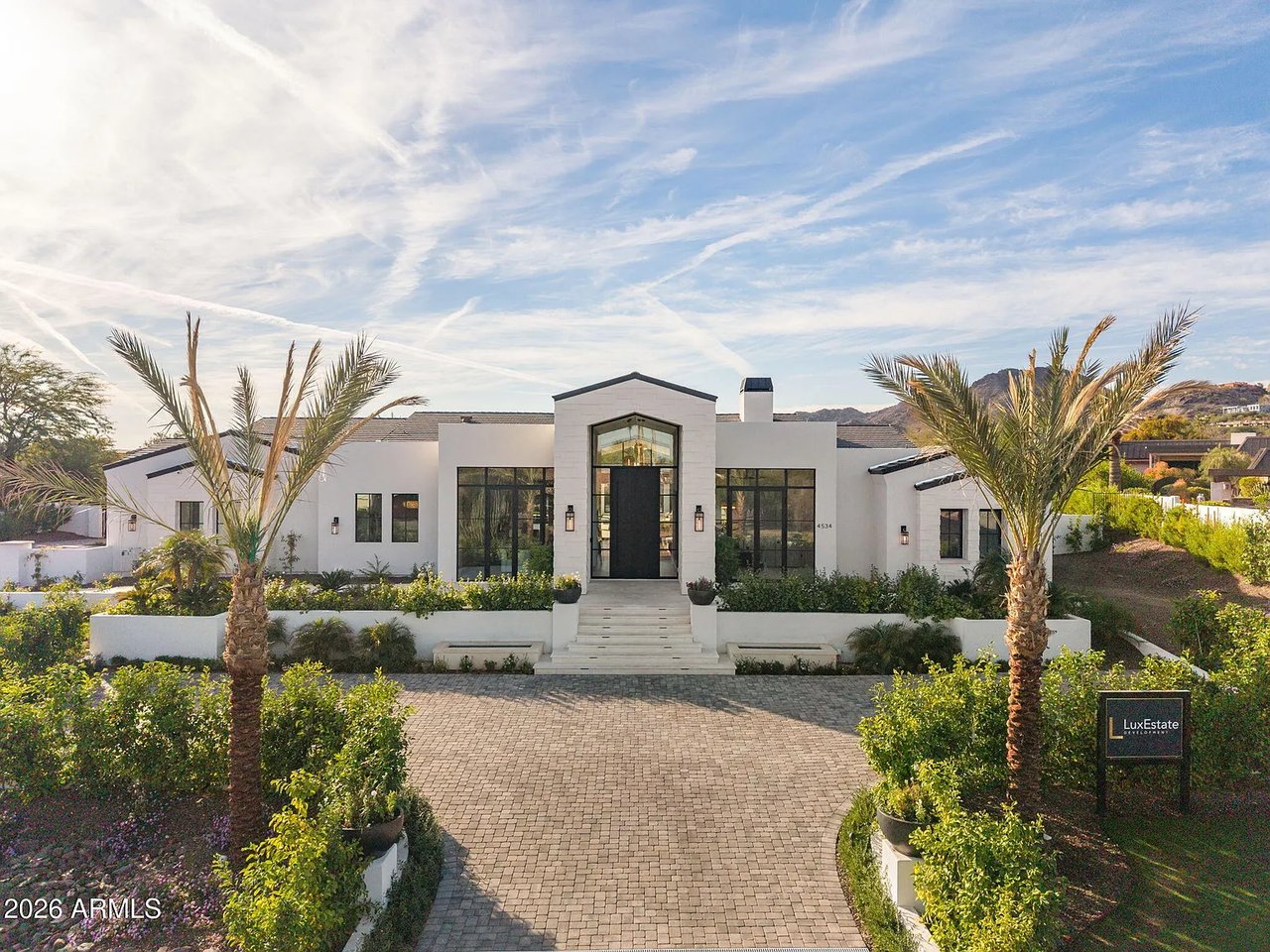 4534 E PEBBLE RIDGE Road