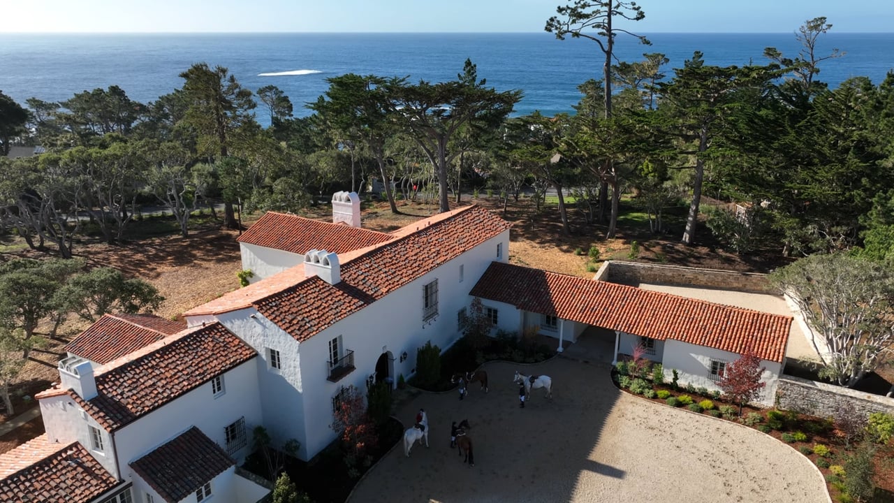 Hidden Pool Estate on Scenic