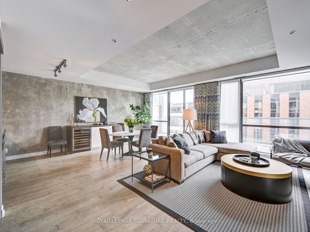 PRIME DOWNTOWN PENTHOUSE