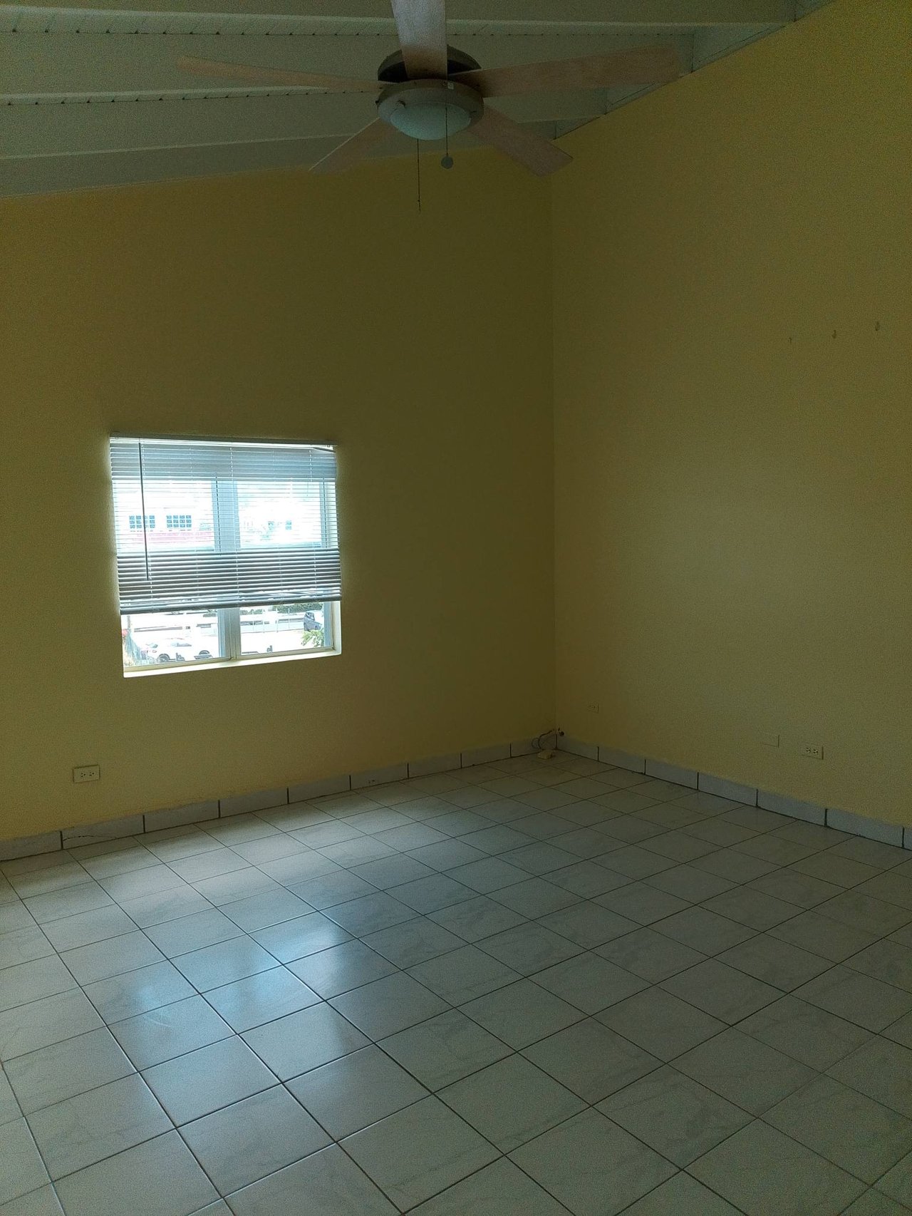 1124 Mainstreet Commercial Space 