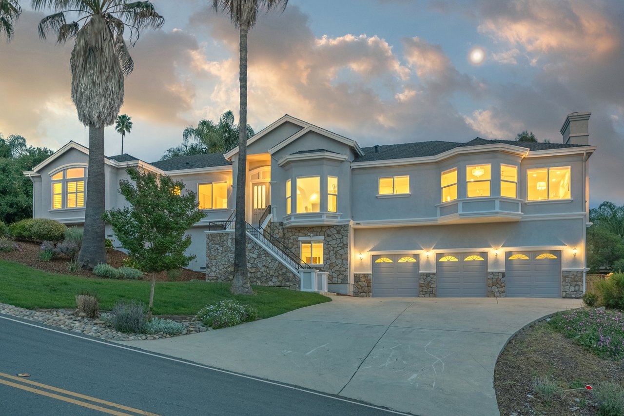 15855 Jackson Oaks Drive