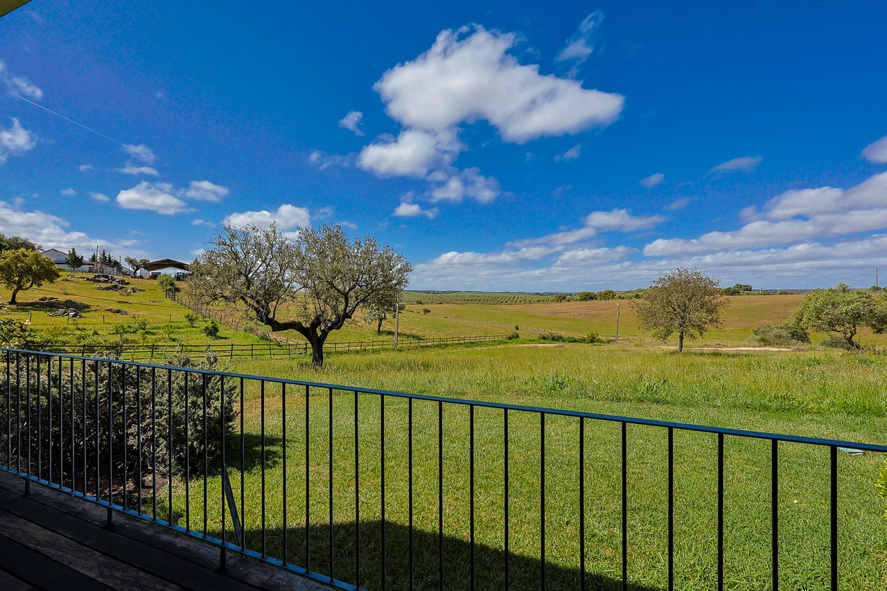 Luxury Wellness & Sports Retreat in Portugal with Expansion Upside & €1M+ Revenue