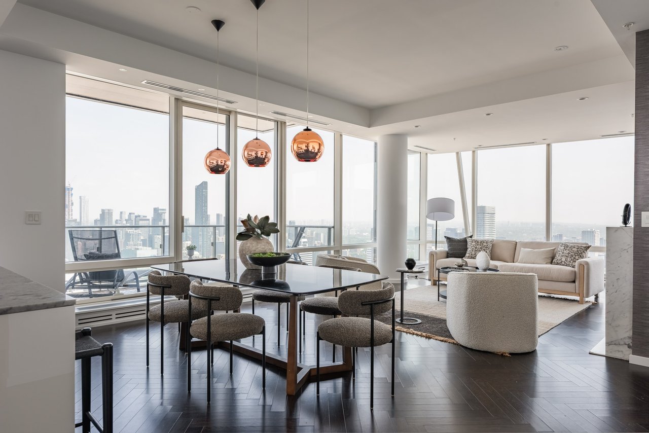 Suite 6104- 180 University Avenue