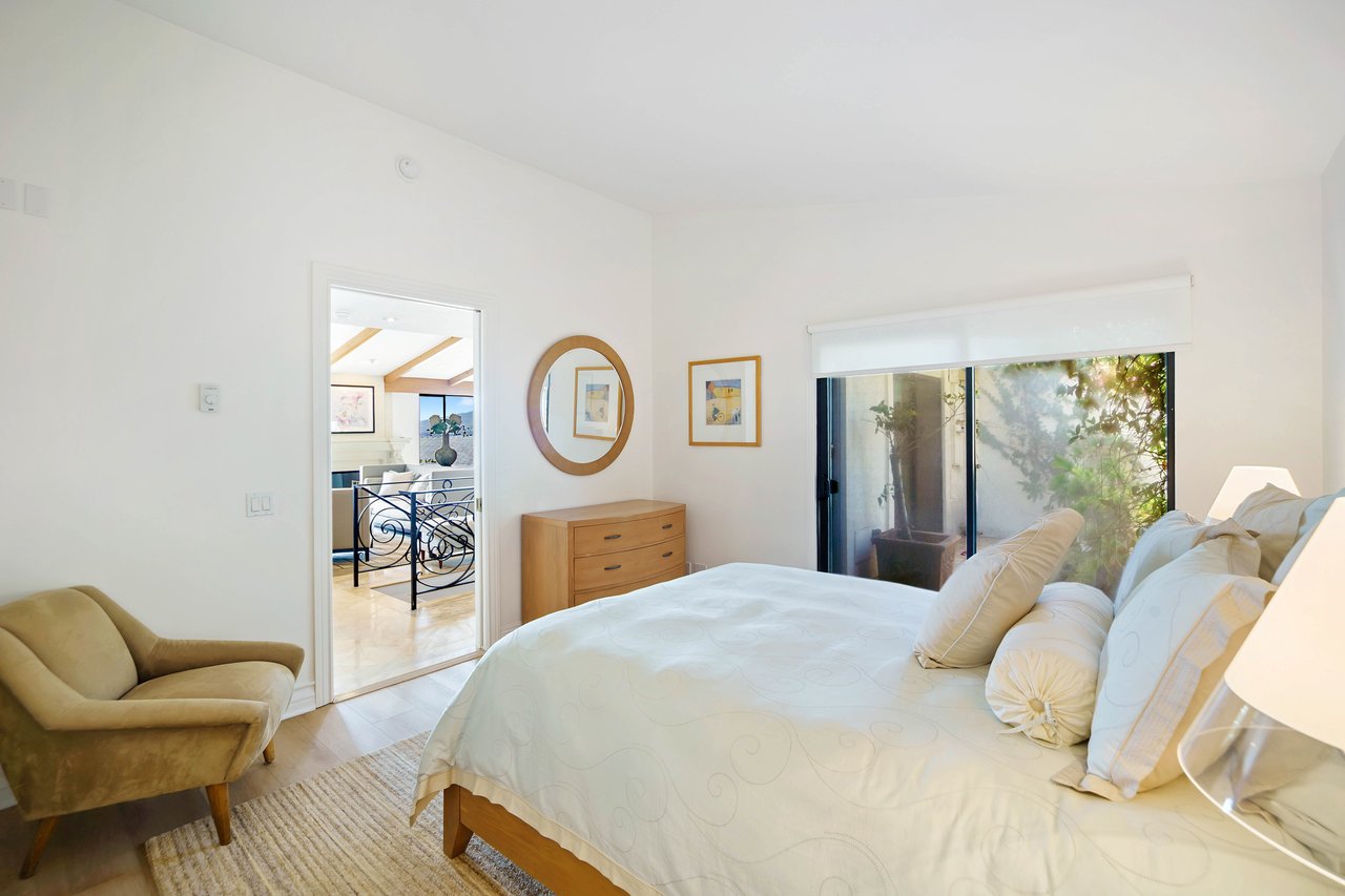 Coveted Guard-Gated Zuma Bay Villas
