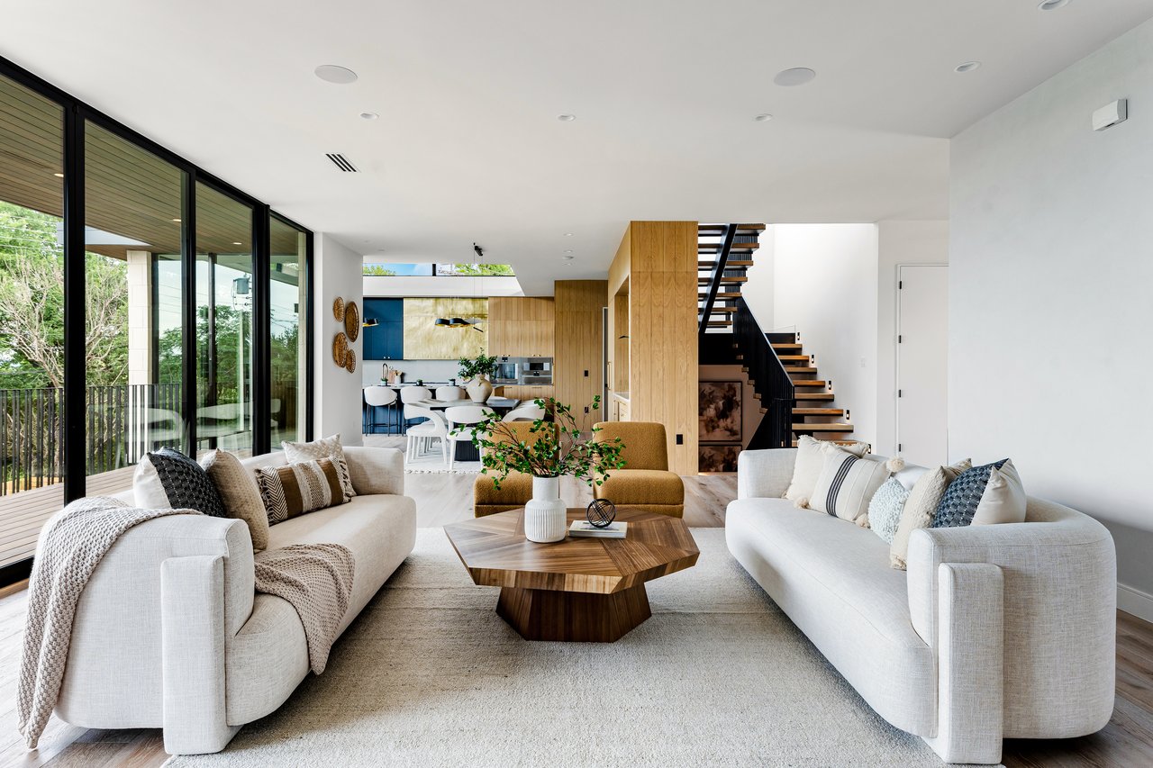 CEDARVIEW in Barton Hills