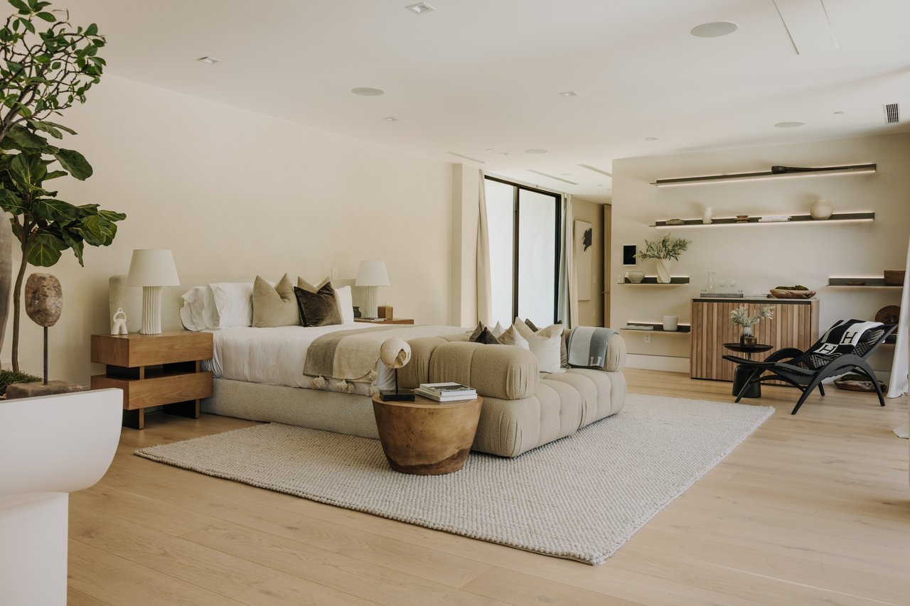 260 S Canyon View Dr