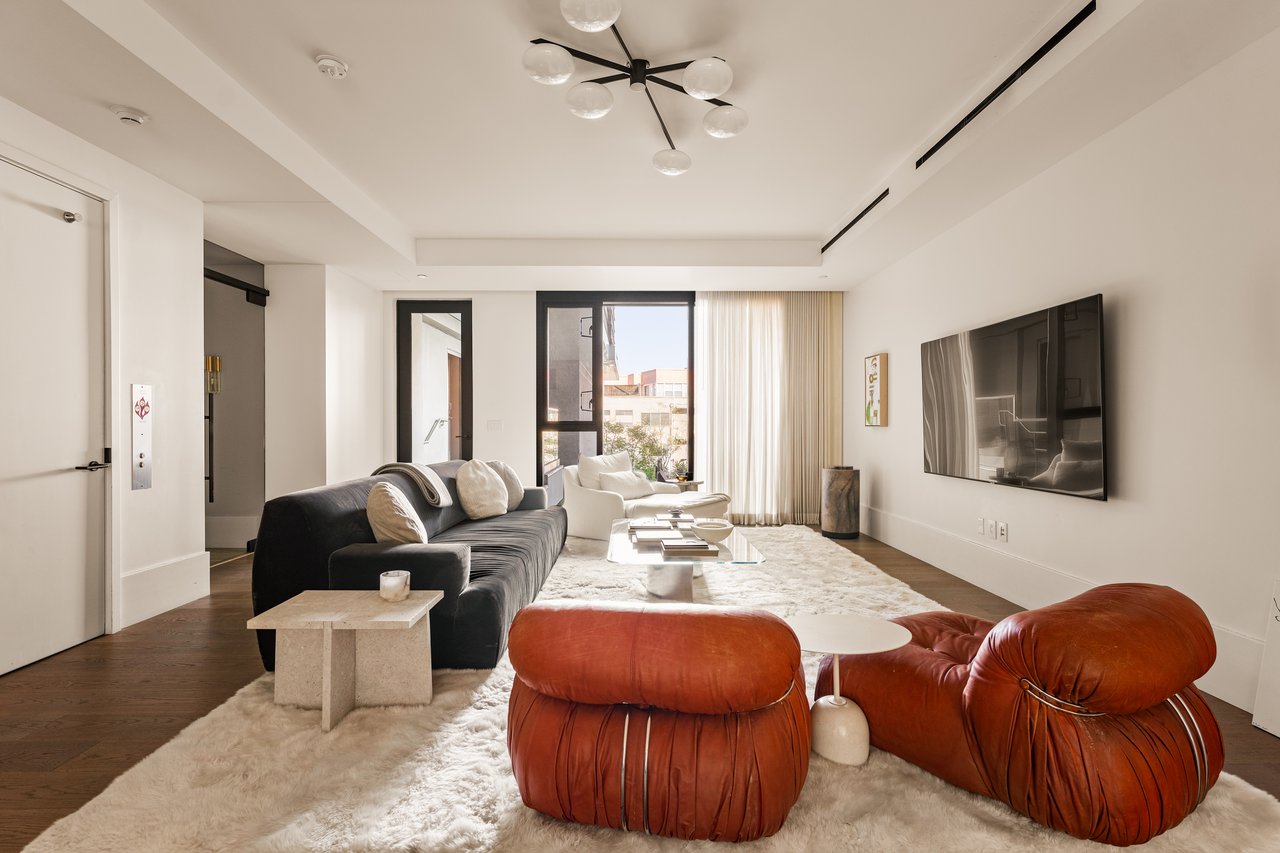 8420 W Sunset Boulevard Unit: 306