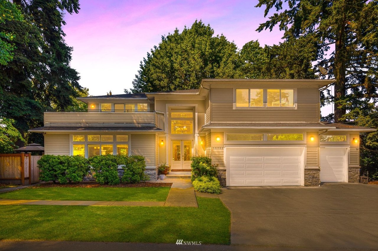 12302 20th Ave NE