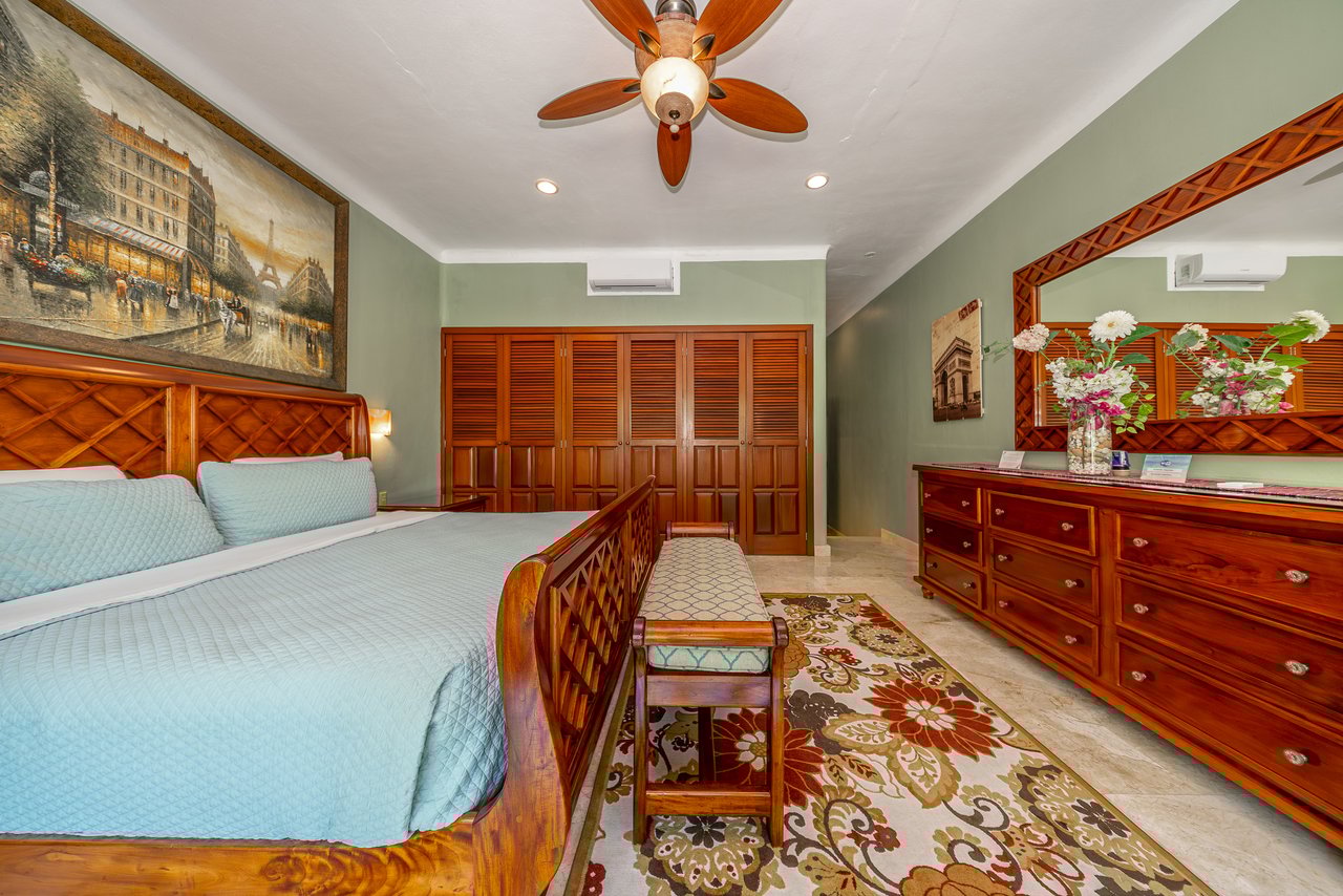 Villa Orquídea Puerto Aventuras | Golf-Front Luxury Estate