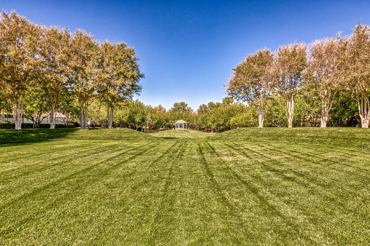 Eagle Hills 