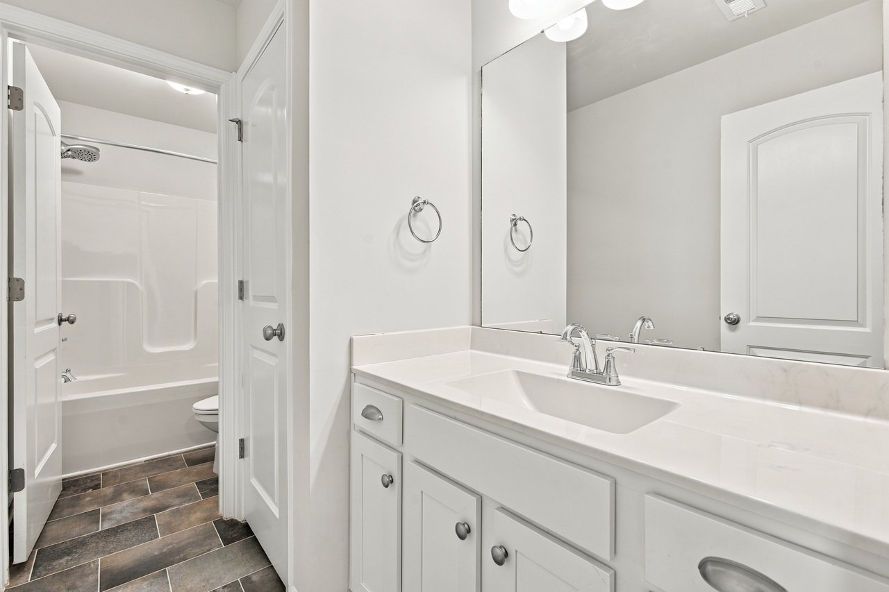 Modern Luxury & Cul-de-Sac Comfort: Contemporary 4-Bed Gem Near Providence & Research Park!