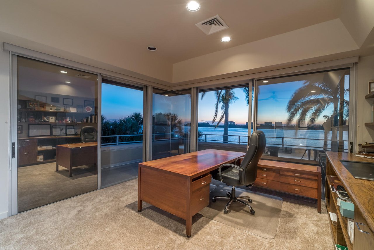 682 Mourning Dove Dr