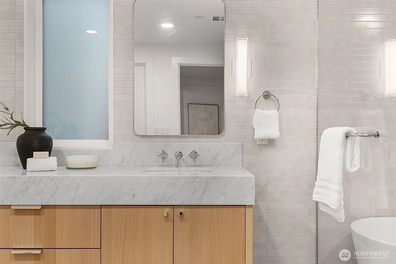 238 4th Avenue #101
