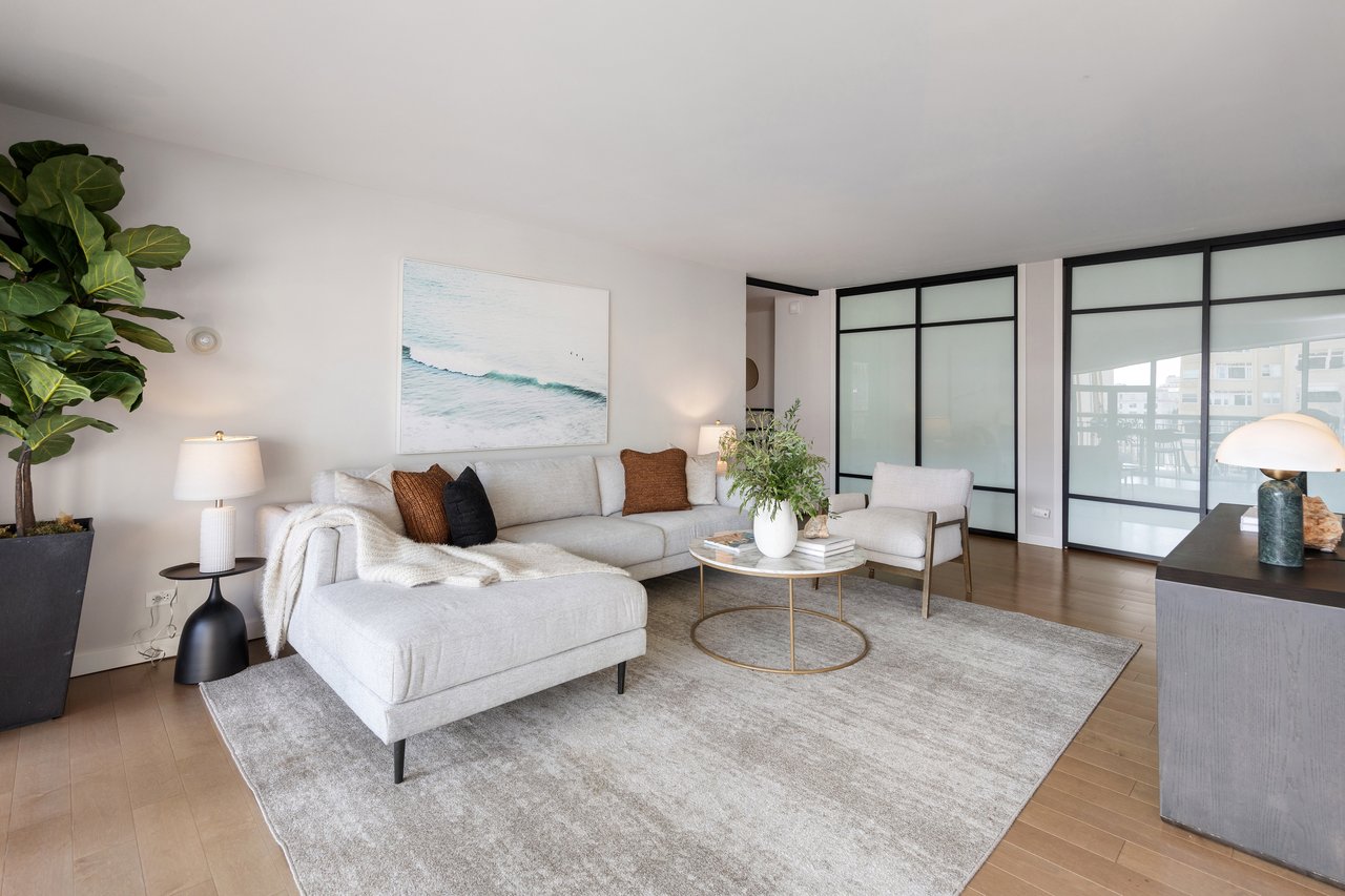 Contemporary Pacific Heights 1 Bedroom + Den