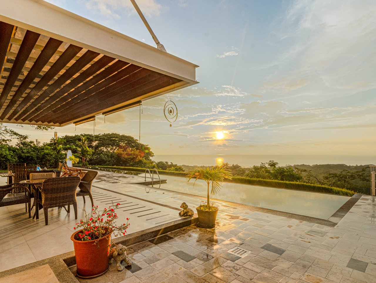 Nativa Contemporary Infinity Views | Luxury Rainforest Estate with Pacific Ocean Views