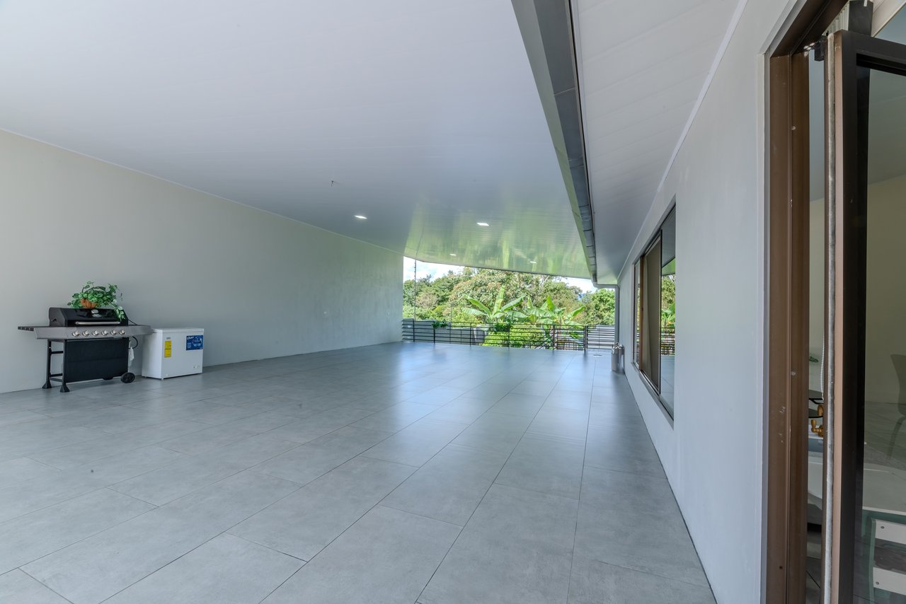 Spacius Home in Pérez Zeledón | 3 bedrooms, 3 Bathrooms 