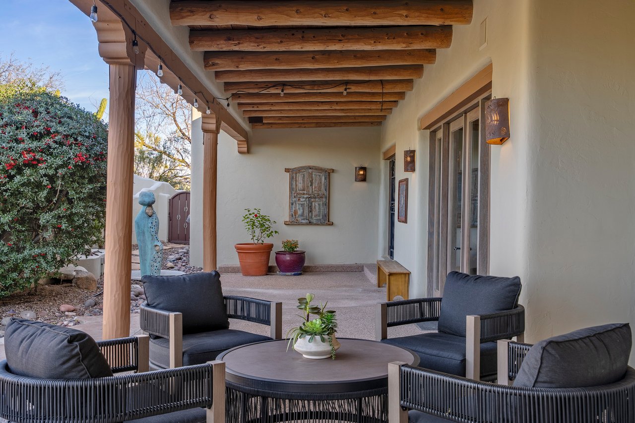 5115 N Corte De Catalonia