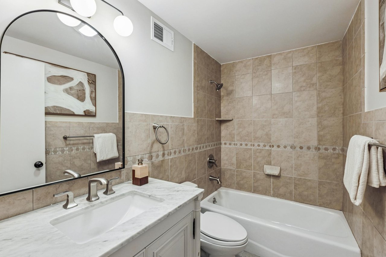 34 Dorantes Avenue